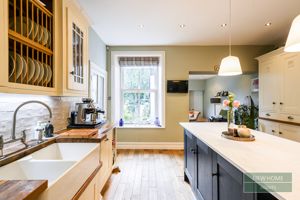 Photo 16- click for photo gallery